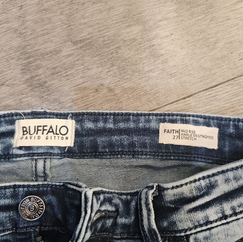 Jeans - Picture 5 of 5